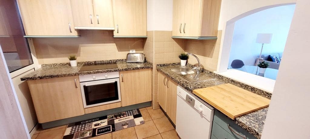 2 bedroom Flat for sale in Costa Adeje with pool garage - € 399,000 (Ref: 7992126)