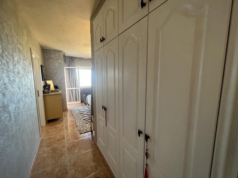 4 soverom Villa til salgs i Costa Adeje med svømmebasseng garasje - € 895 000 (Ref: 8002944)