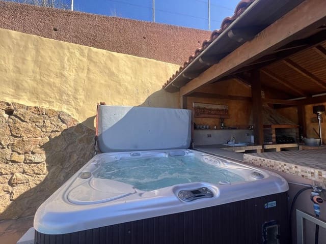 4 soveværelse Villa til salg i Torviscas Centro y Alto, Adeje med swimmingpool garage - € 895.000 (Ref: 8002944)