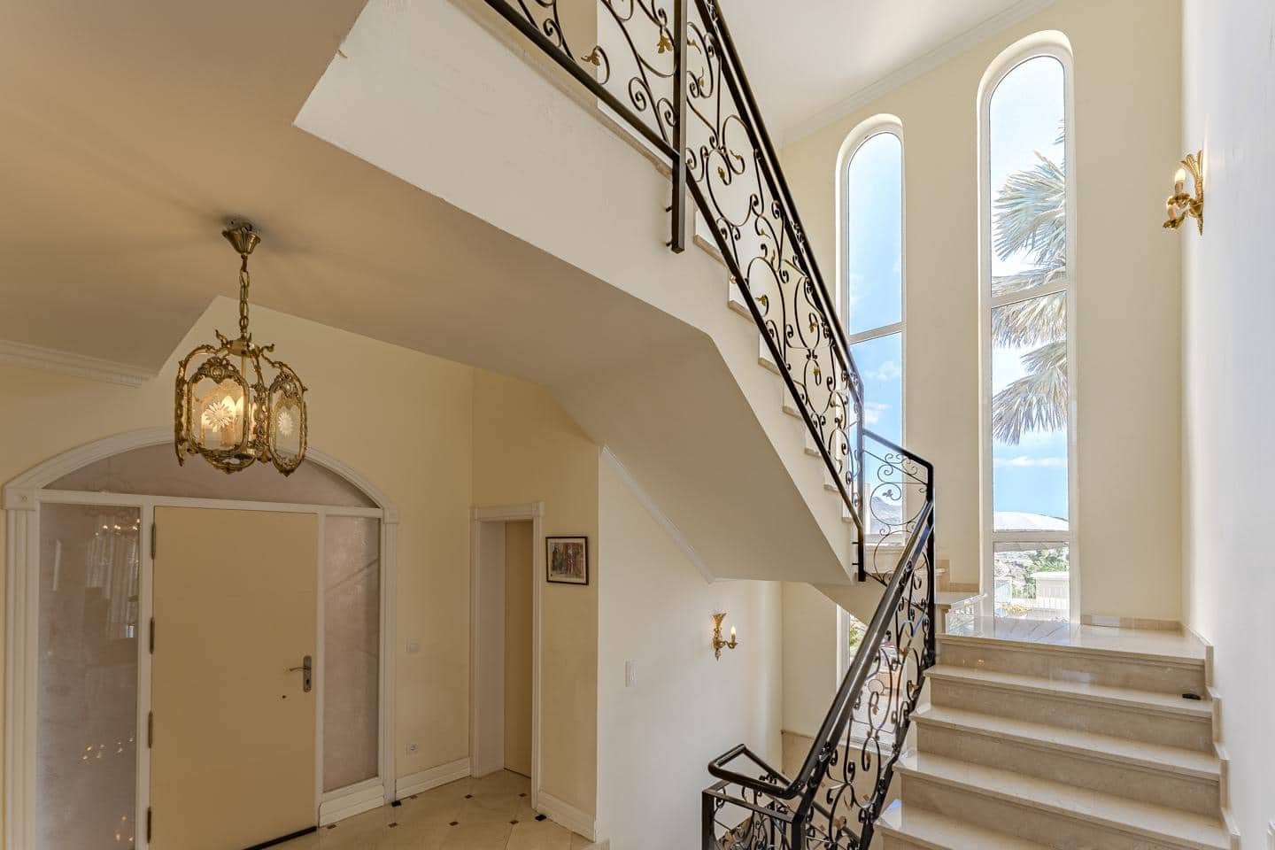 5 soverom Villa til salgs i La Caleta Adeje med svømmebasseng garasje - € 4 990 000 (Ref: 8005461)