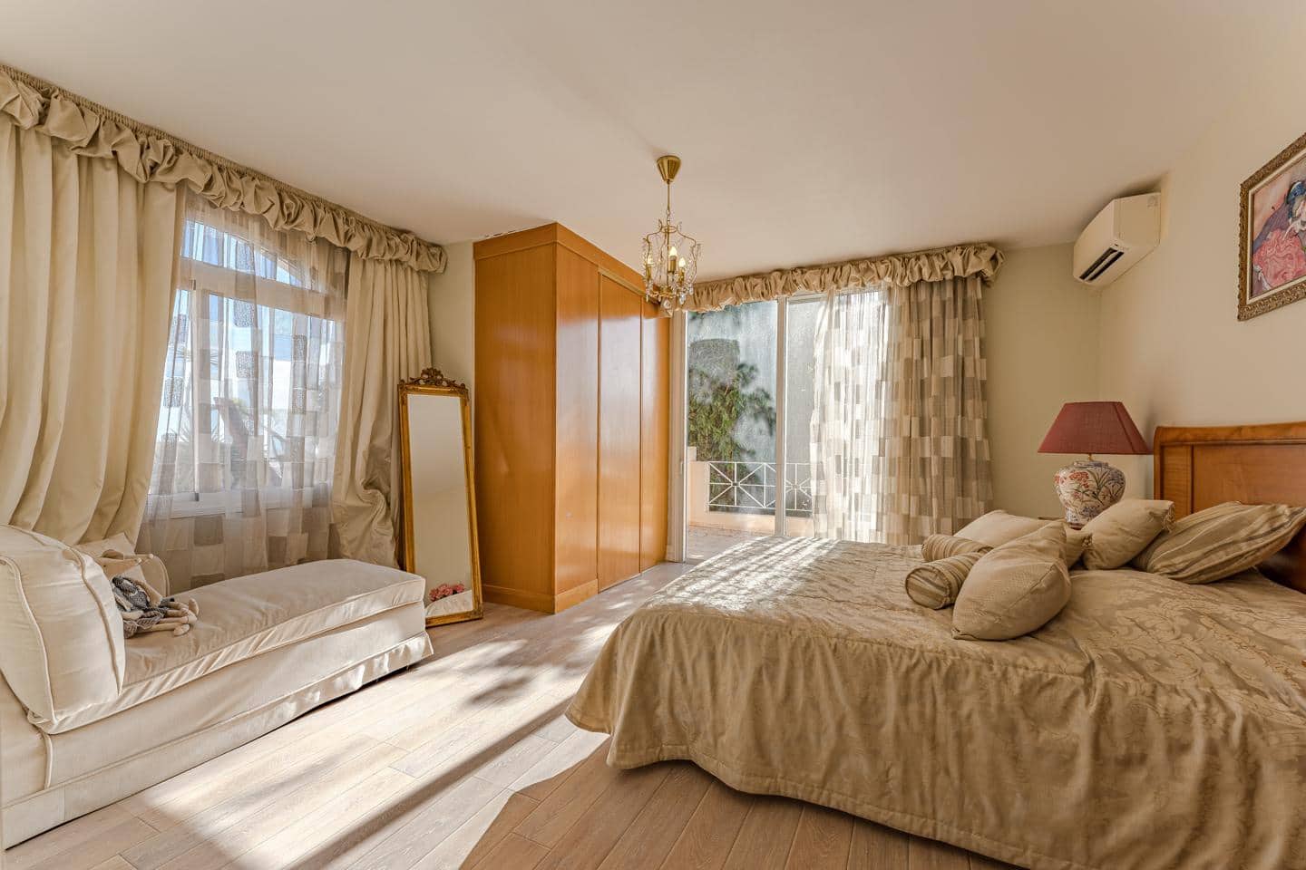 5 soverom Villa til salgs i La Caleta Adeje med svømmebasseng garasje - € 4 990 000 (Ref: 8005461)