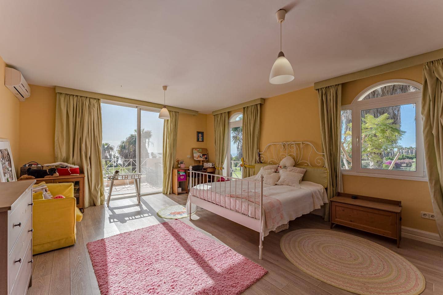 5 soverom Villa til salgs i La Caleta Adeje med svømmebasseng garasje - € 4 990 000 (Ref: 8005461)