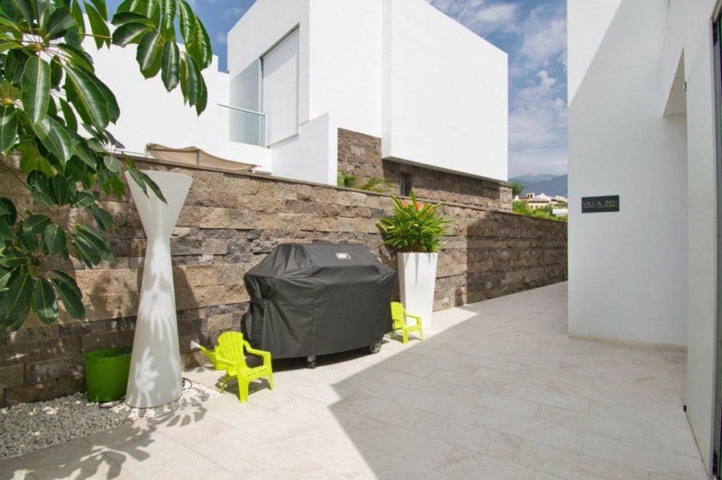 5 soveværelse Villa til salg i Costa Adeje med swimmingpool garage - € 3.200.000 (Ref: 8012766)
