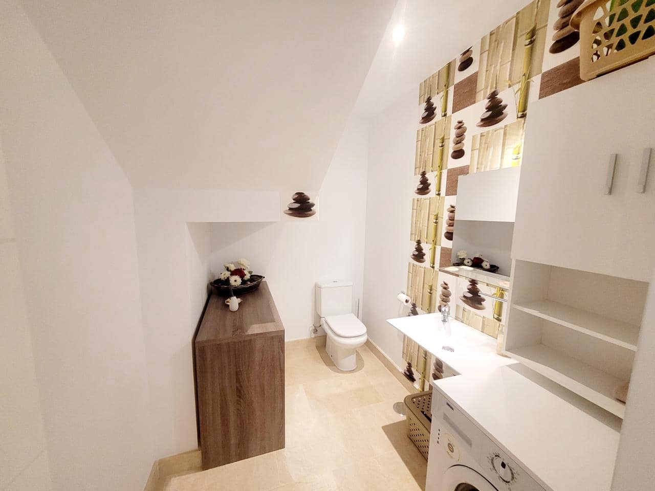 2 makuuhuone Asunto myytävänä paikassa La Caleta Adeje mukana uima-altaan 
autotalli - 850 000 € (Ref: 8017035)