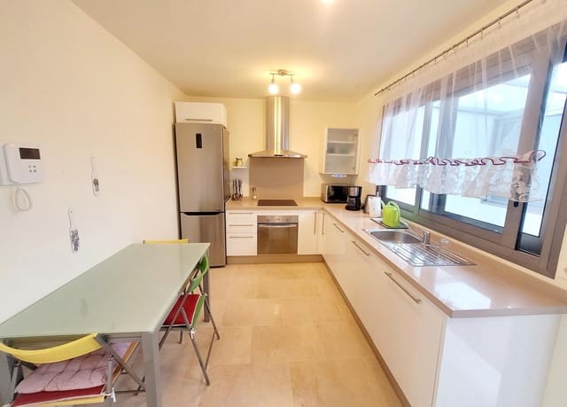 2 bedroom Flat for sale in La Caleta Adeje, Adeje with pool garage - € 850,000 (Ref: 8017035)