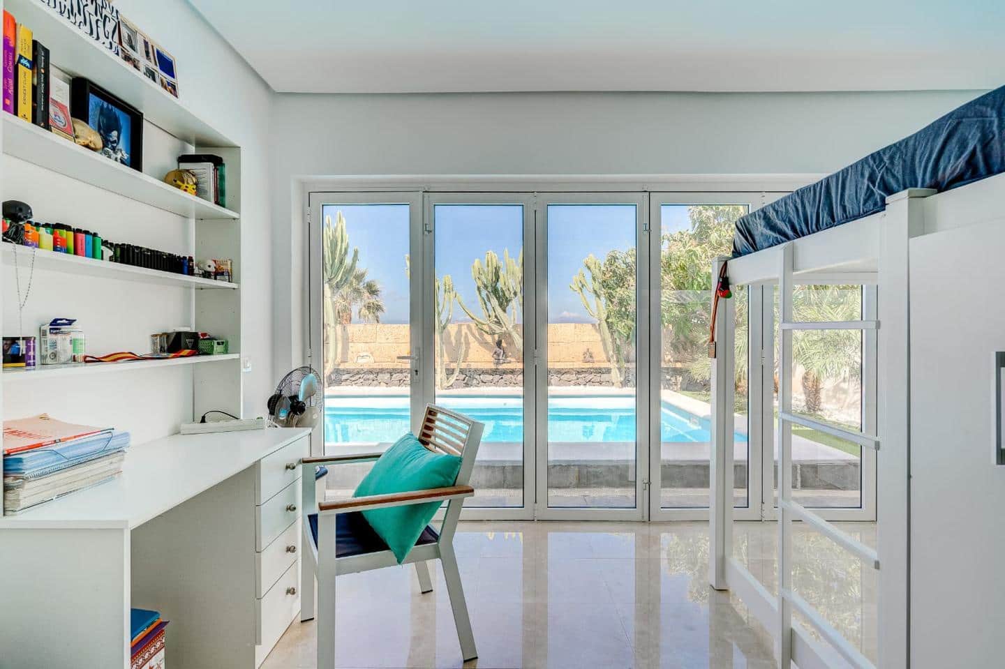 4 quarto Moradia para venda em Costa Adeje com piscina garagem - 1 180 000 € (Ref: 8019180)