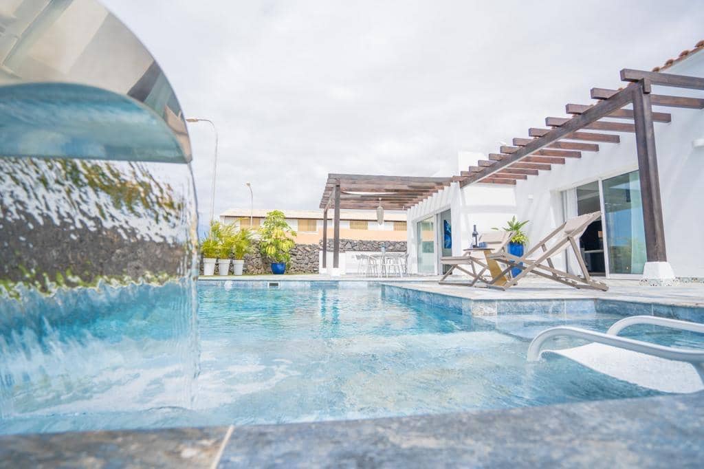 5 soverom Villa til salgs i Playa Paraiso med svømmebasseng garasje - € 1 555 000 (Ref: 8050352)