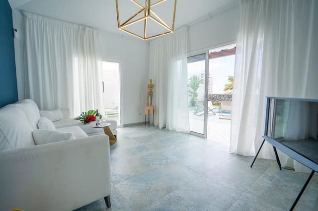 5 bedroom Villa for sale in Playa Paraiso, Adeje with pool garage - € 1,555,000 (Ref: 8050352)