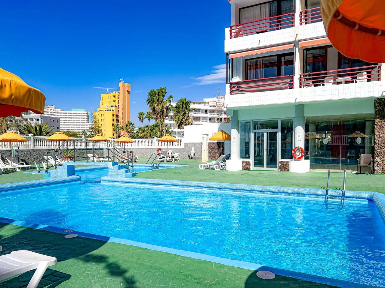 Lejlighed til salg i Costa Adeje med swimmingpool garage - € 240.000 (Ref: 8113739)