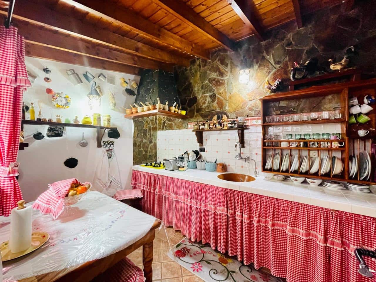 6 soveværelse Finca/Landehus til salg i Santiago del Teide med garage - € 495.000 (Ref: 8167404)