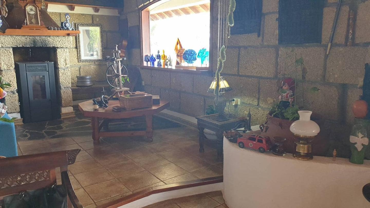 2 soveværelse Finca/Landehus til salg i Arona med swimmingpool garage - € 2.000.000 (Ref: 8309521)