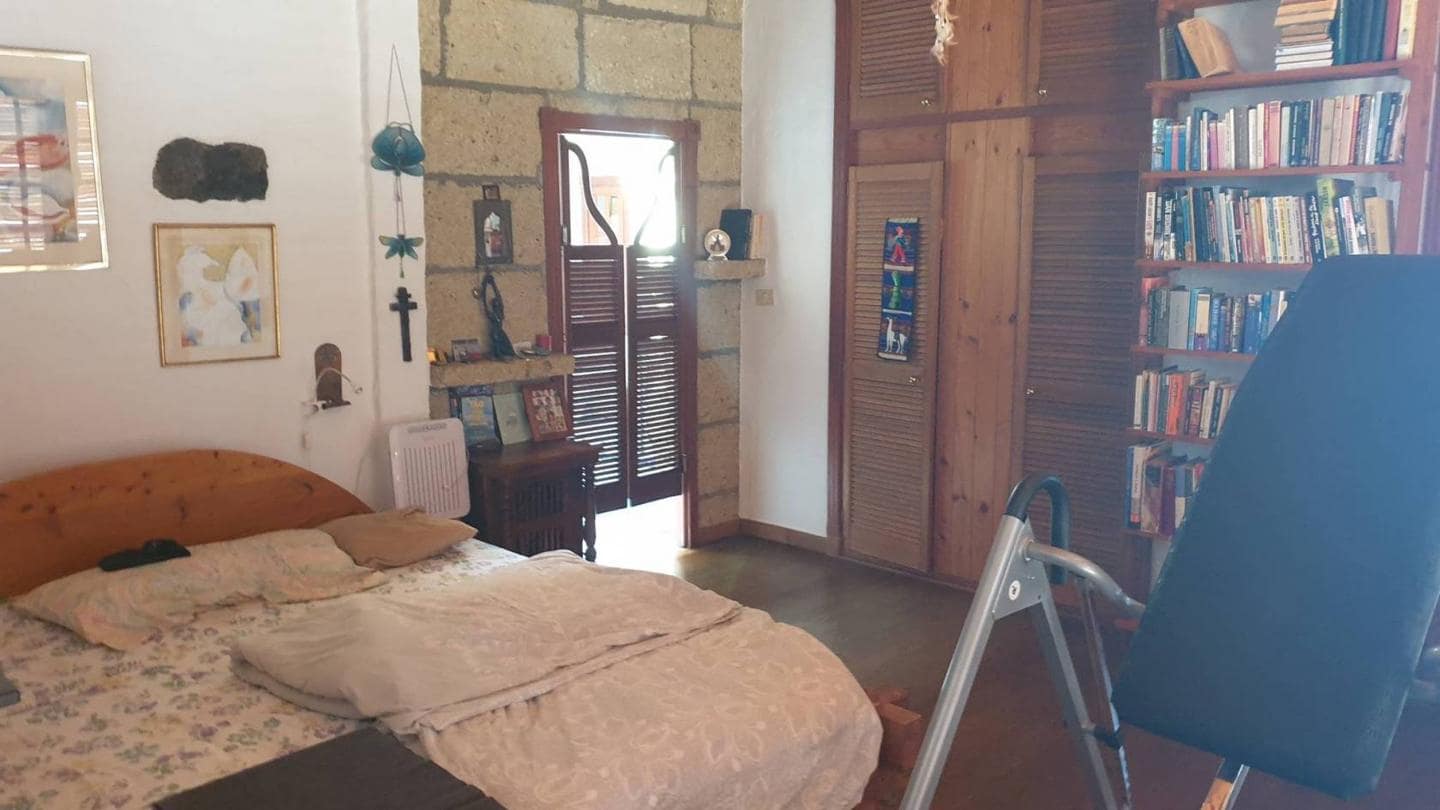 2 soveværelse Finca/Landehus til salg i Arona med swimmingpool garage - € 2.000.000 (Ref: 8309521)