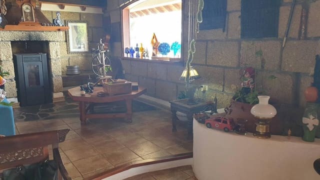 2 bedroom Finca/Country House for sale in Arona with pool garage - € 2,000,000 (Ref: 8309521)