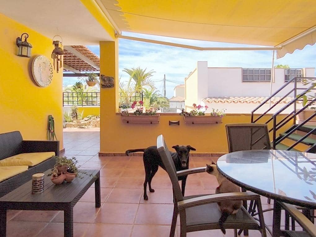 2 soveværelse Bungalow til salg i Palm-Mar med swimmingpool garage - € 440.000 (Ref: 8315141)