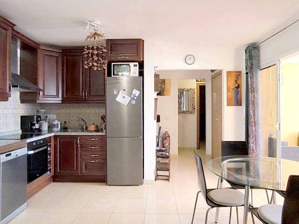 2 soveværelse Bungalow til salg i Palm-Mar med swimmingpool garage - € 440.000 (Ref: 8315141)