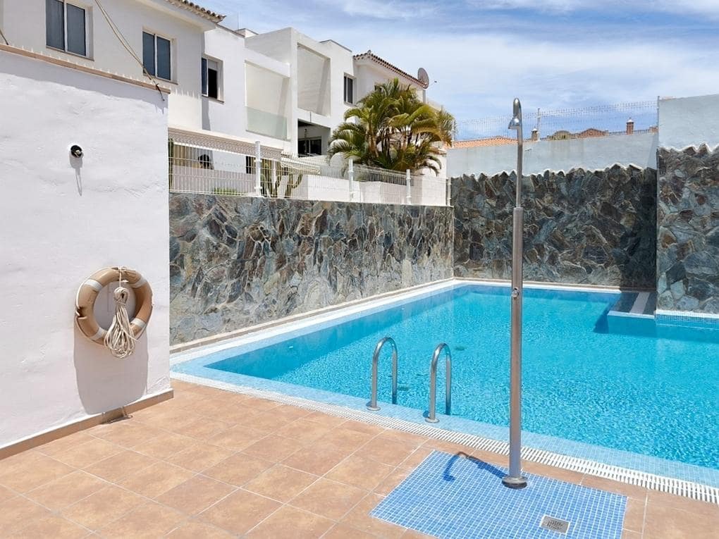 2 soveværelse Bungalow til salg i Palm-Mar med swimmingpool garage - € 440.000 (Ref: 8315141)