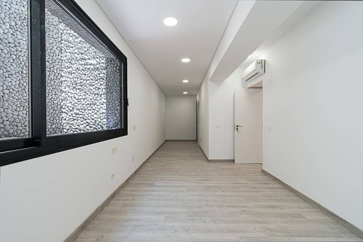 4 bedroom Villa for sale in Costa Adeje with pool garage - € 1,900,000 (Ref: 8343980)