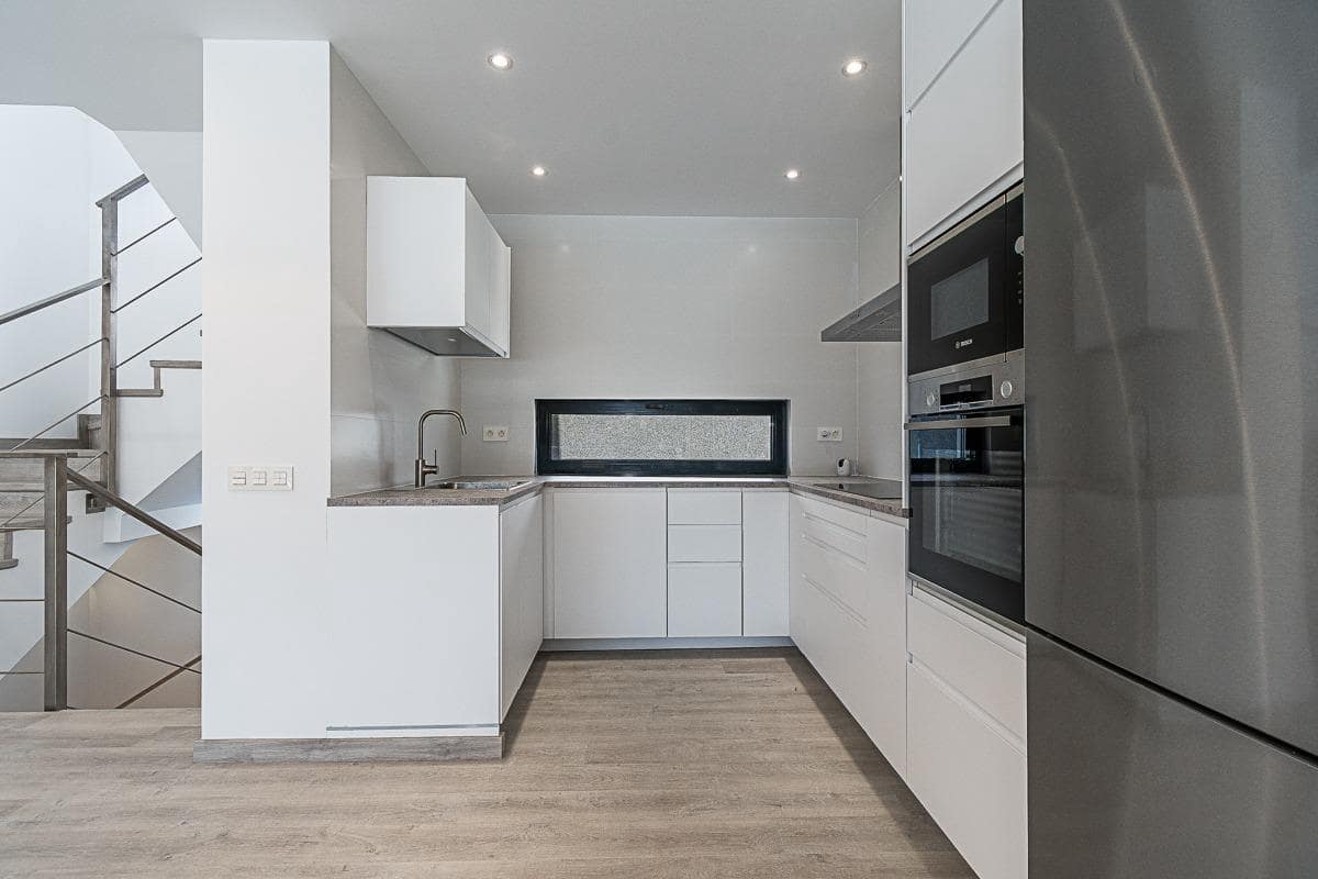 4 bedroom Villa for sale in Costa Adeje with pool garage - € 1,900,000 (Ref: 8343980)