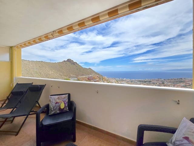 2 bedroom Flat for sale in Torviscas Centro y Alto, Adeje with garage - € 340,000 (Ref: 8397737)