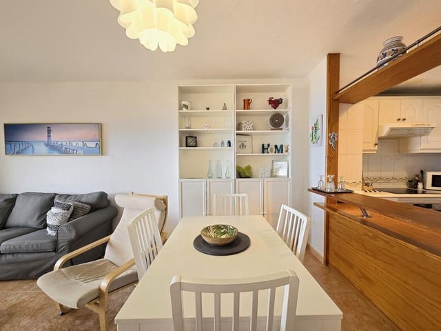 2 bedroom Flat for sale in Torviscas Centro y Alto, Adeje with garage - € 340,000 (Ref: 8397737)