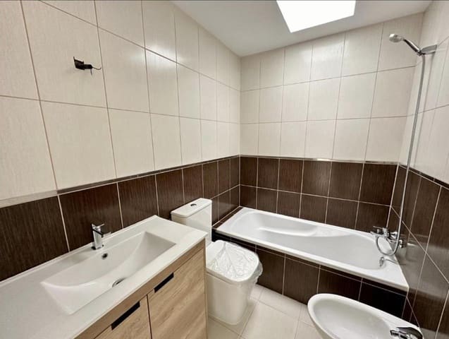 3 soveværelse Villa til salg i Tijoco Bajo, Adeje med garage - € 330.000 (Ref: 8486873)