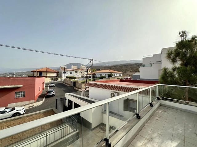 3 soveværelse Villa til salg i Tijoco Bajo, Adeje med garage - € 330.000 (Ref: 8486873)