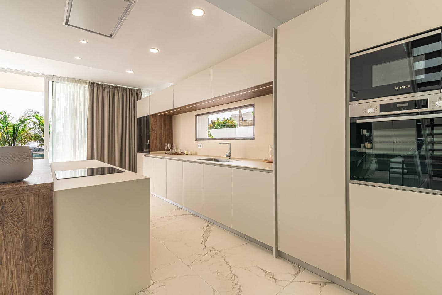 5 sypialnia Willa na sprzedaż w Costa Adeje z basenem garażem - 2 390 000 € (Ref: 8543340)