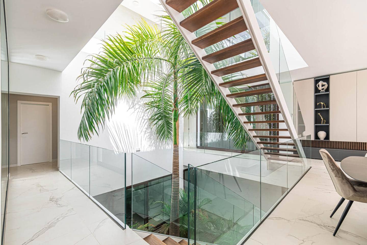 5 sypialnia Willa na sprzedaż w Costa Adeje z basenem garażem - 2 390 000 € (Ref: 8543340)