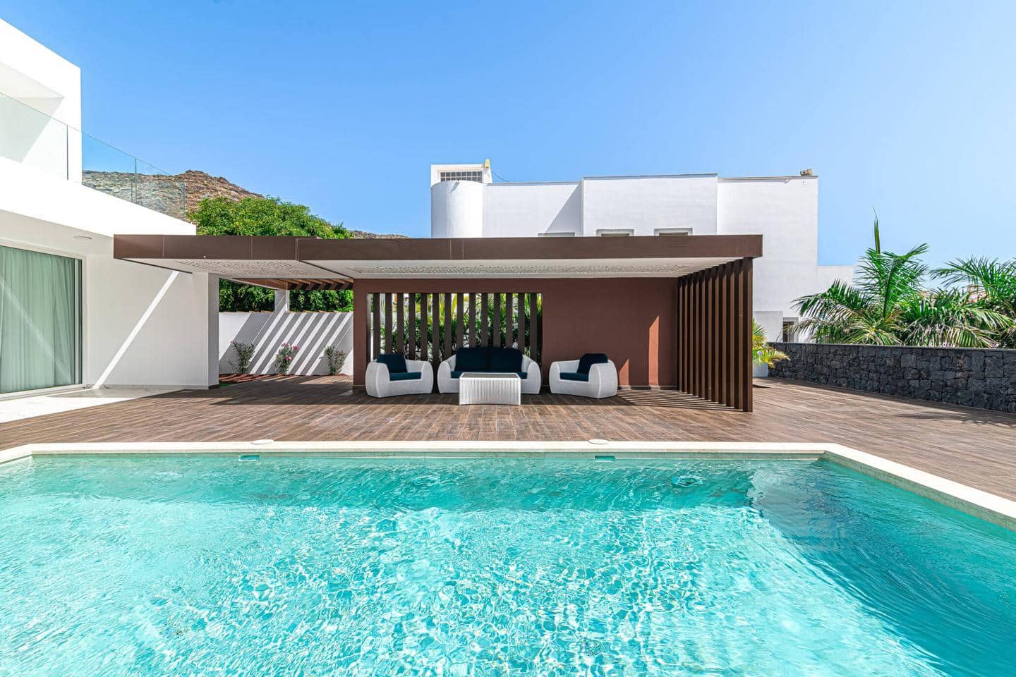 5 sypialnia Willa na sprzedaż w Costa Adeje z basenem garażem - 2 390 000 € (Ref: 8543340)