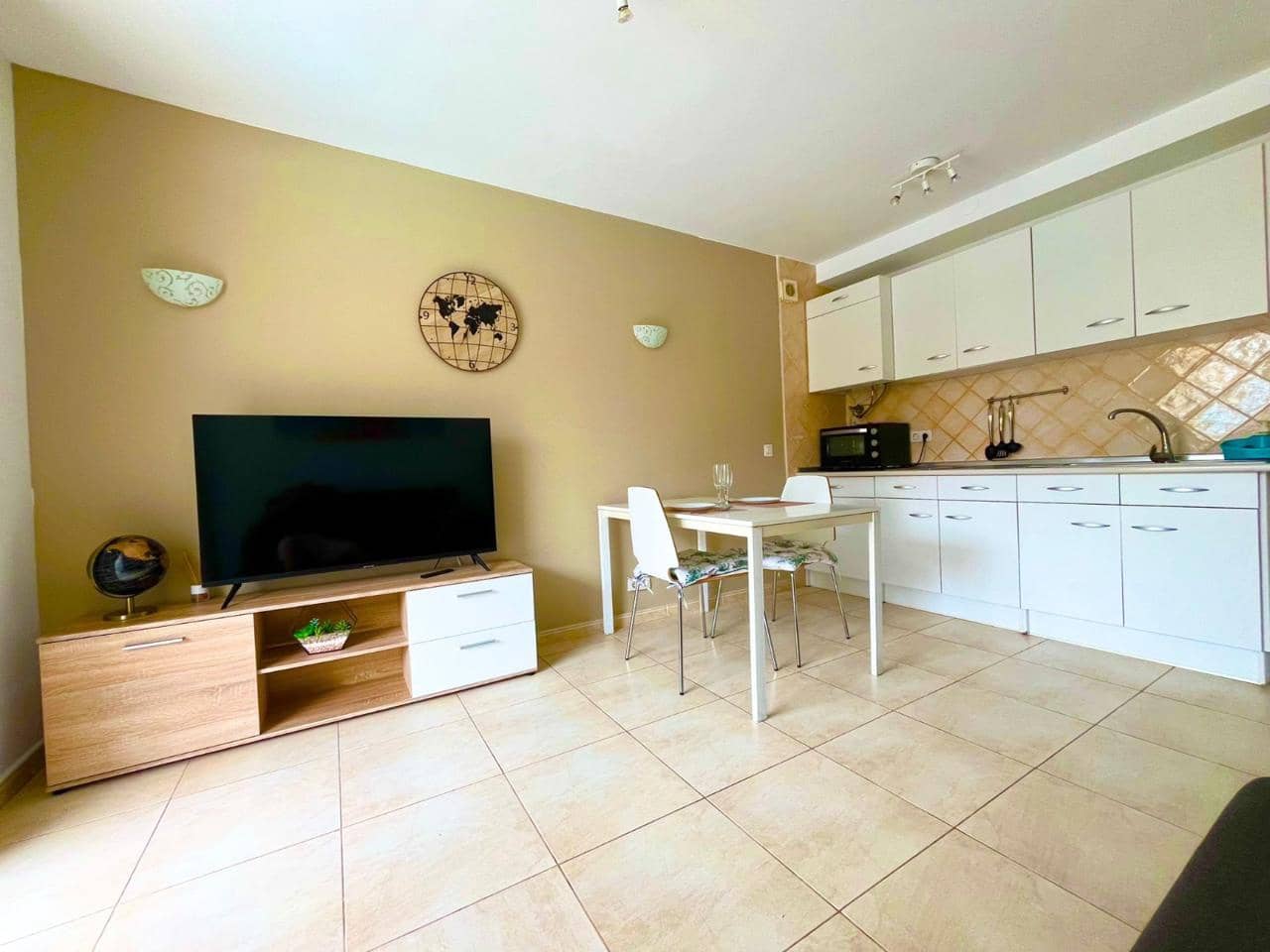 1 soveværelse Lejlighed til salg i Playa de las Americas med swimmingpool - € 262.500 (Ref: 8594302)