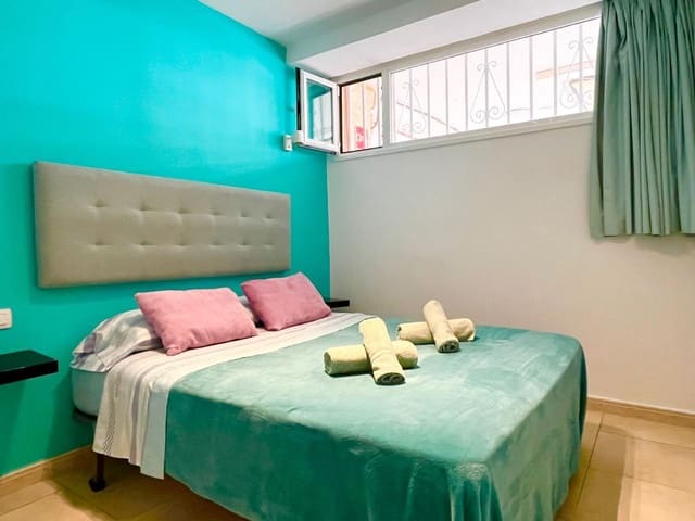 1 soveværelse Lejlighed til salg i Playa de las Americas, Arona med swimmingpool - € 262.500 (Ref: 8594302)