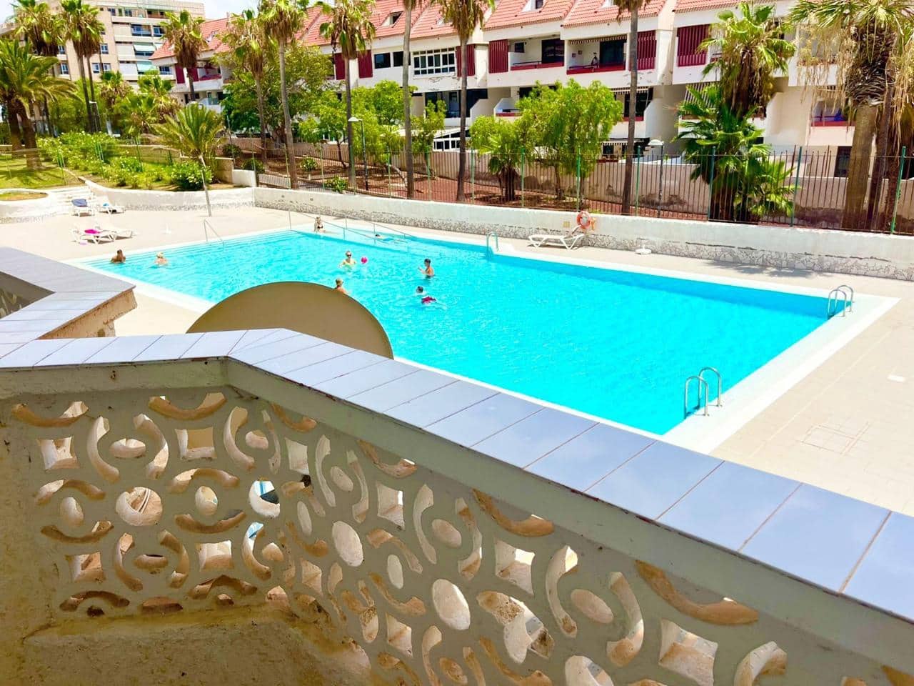 1 soveværelse Lejlighed til salg i Playa de las Americas med swimmingpool - € 262.500 (Ref: 8594302)