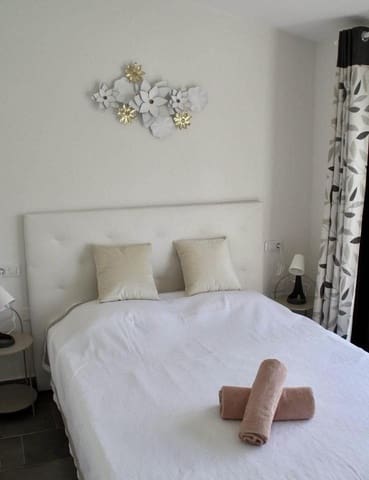 2 soveværelse Lejlighed til salg i Costa del Silencio, Arona med swimmingpool garage - € 325.000 (Ref: 8649864)