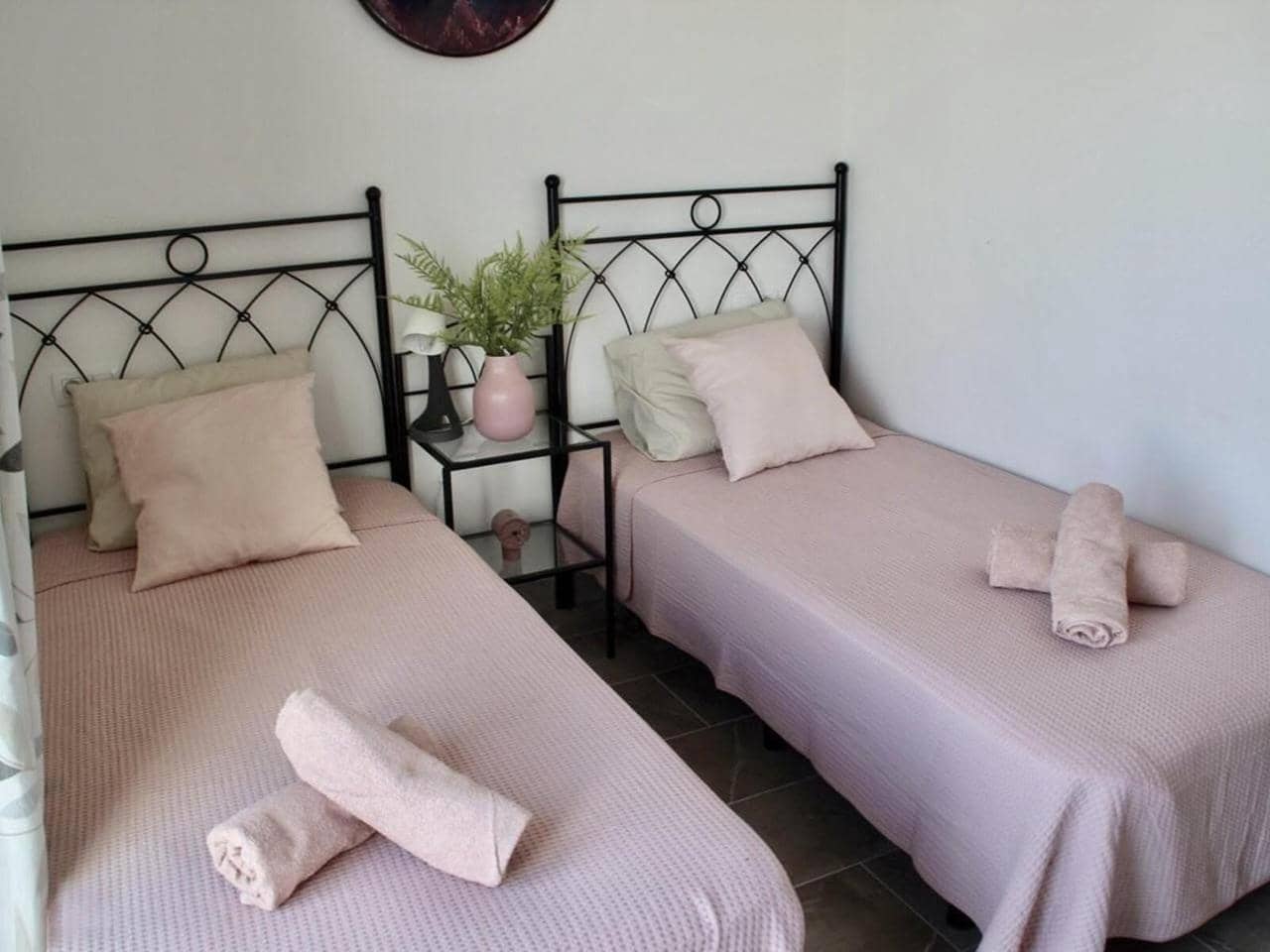 2 soveværelse Lejlighed til salg i Costa del Silencio med swimmingpool garage - € 325.000 (Ref: 8649864)