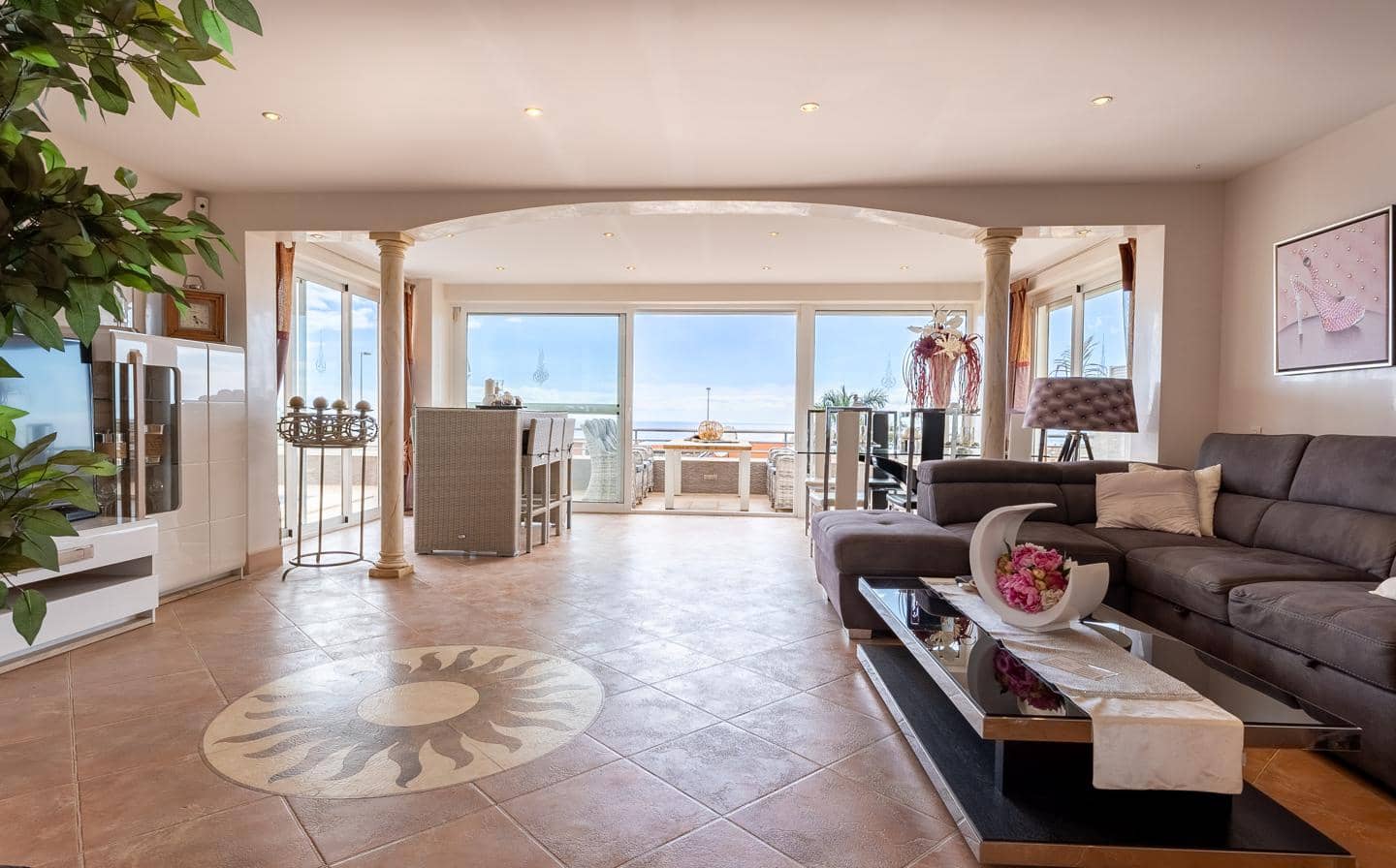 3 soveværelse Villa til salg i Costa Adeje med swimmingpool garage - € 1.100.000 (Ref: 8669082)