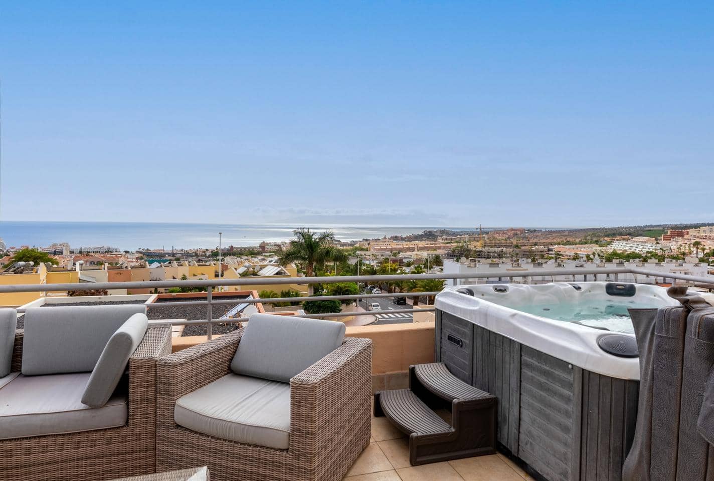 3 soveværelse Villa til salg i Costa Adeje med swimmingpool garage - € 1.100.000 (Ref: 8669082)