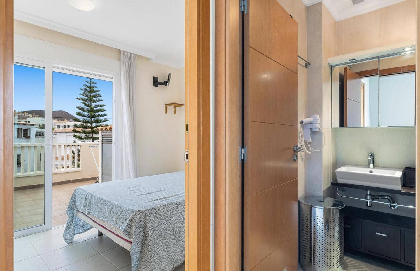 3 sovrum Villa till salu i Palm-Mar med pool garage - 470 000 € (Ref: 8690071)