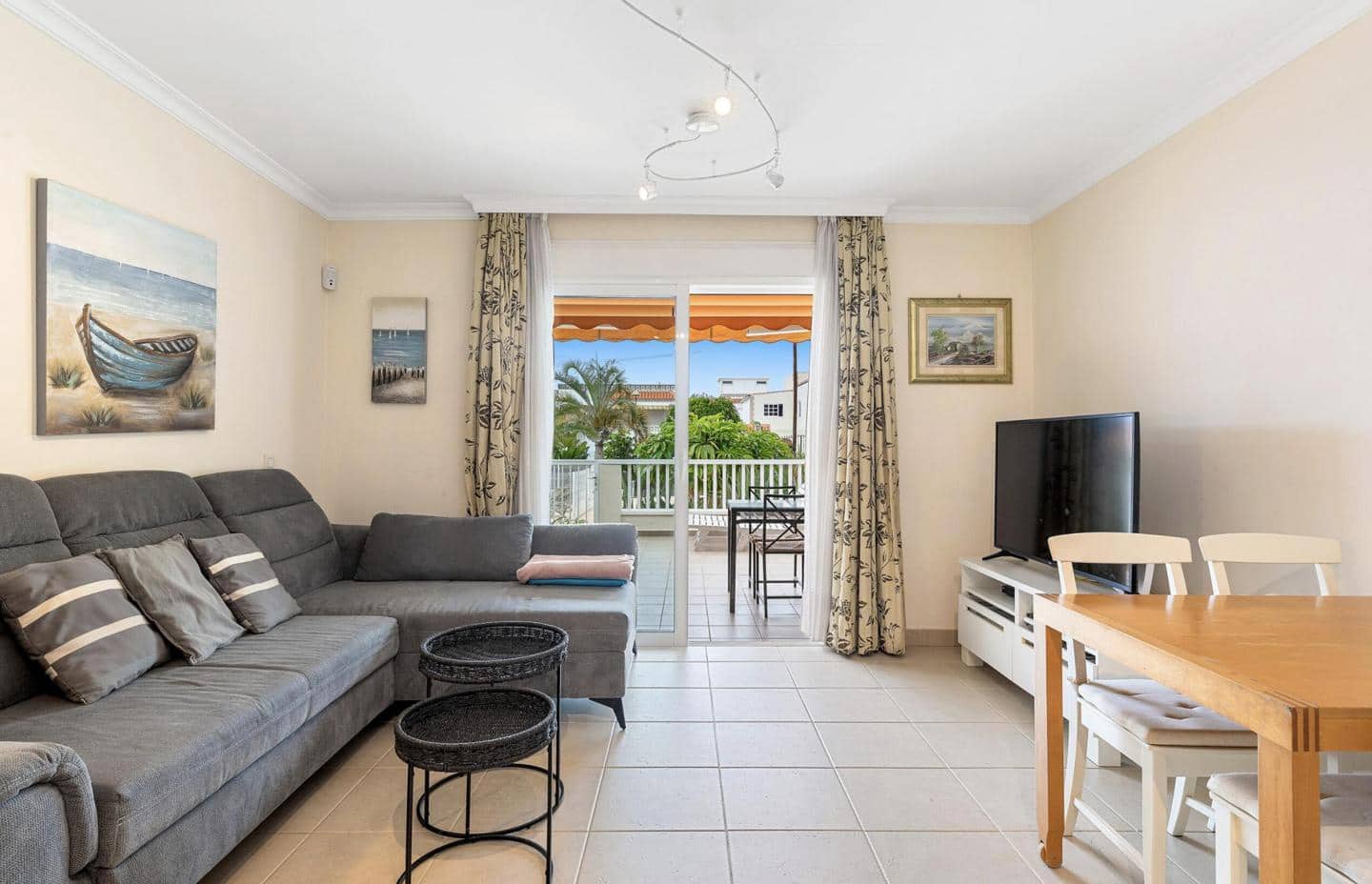 3 sovrum Villa till salu i Palm-Mar med pool garage - 470 000 € (Ref: 8690071)