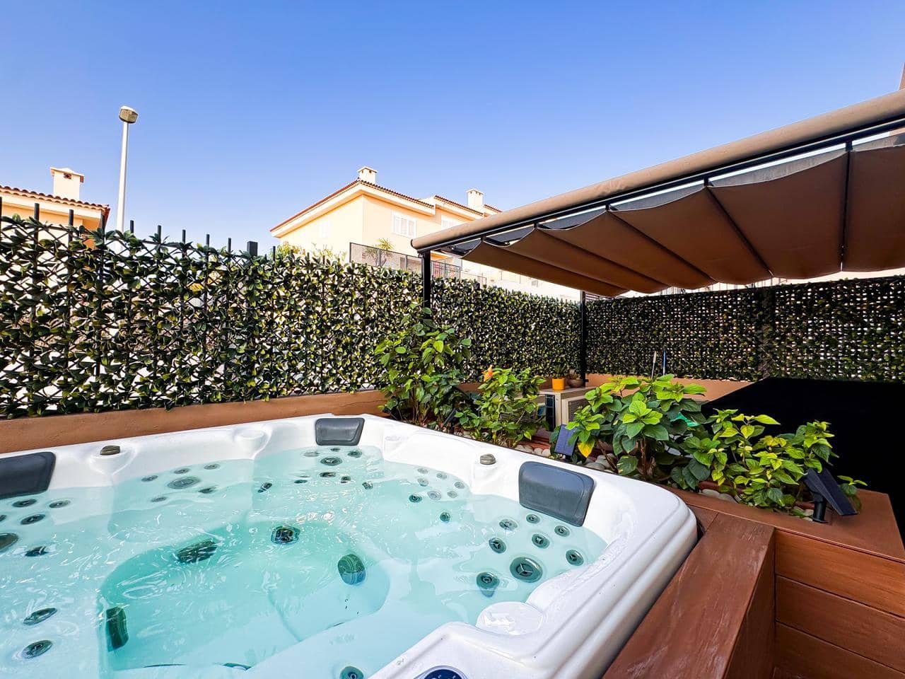 4 soveværelse Villa til salg i Puerto Santiago med swimmingpool garage - € 995.000 (Ref: 8698739)