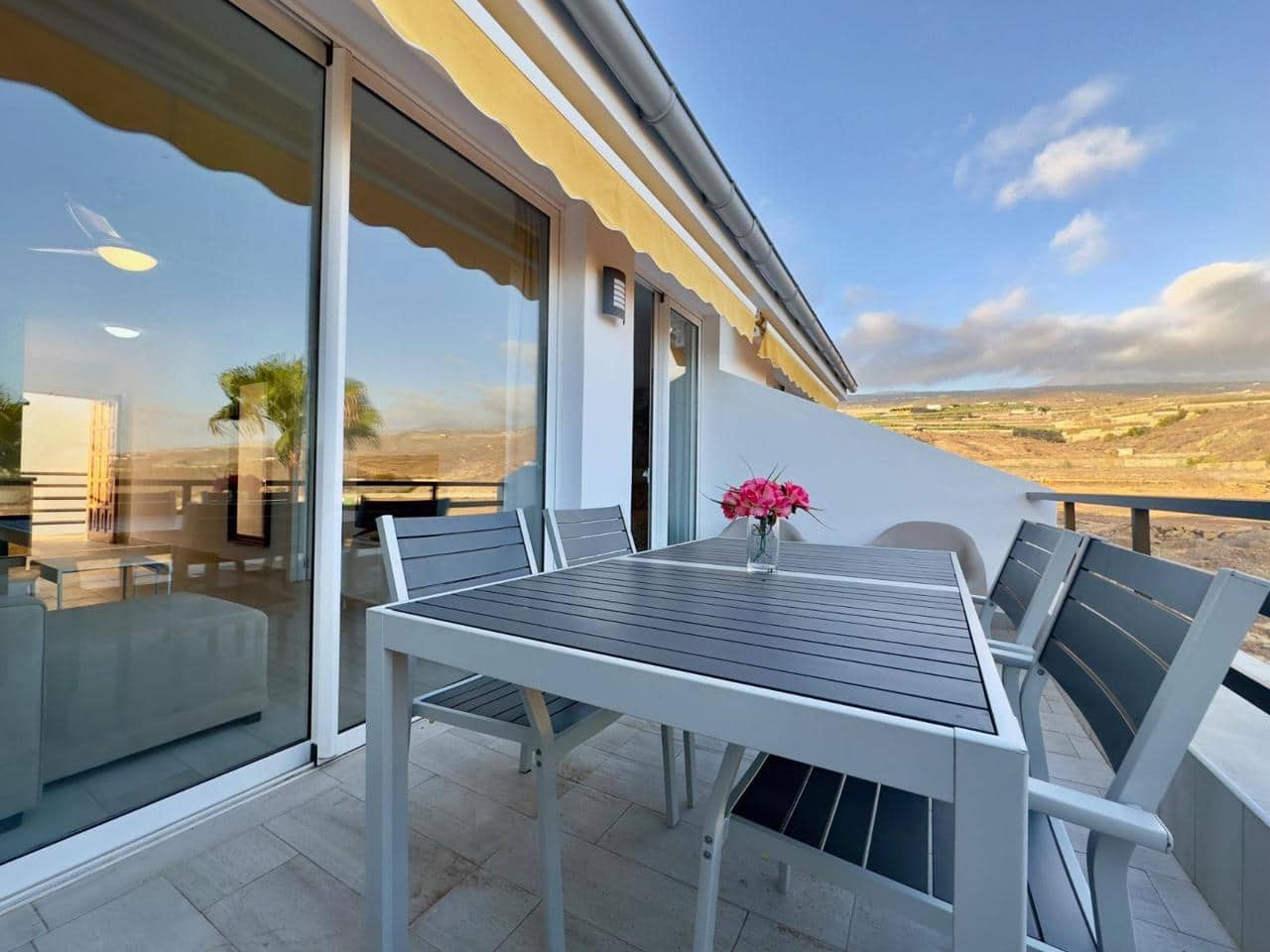 1 soveværelse Lejlighed til salg i Puerto Santiago med swimmingpool - € 238.000 (Ref: 8718513)