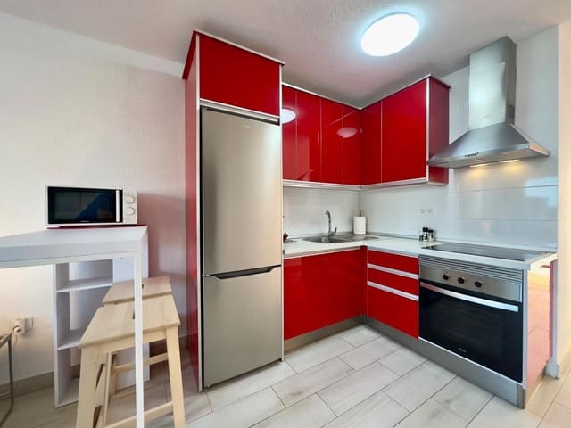 1 soveværelse Lejlighed til salg i Puerto Santiago, Santiago del Teide med swimmingpool - € 238.000 (Ref: 8718513)