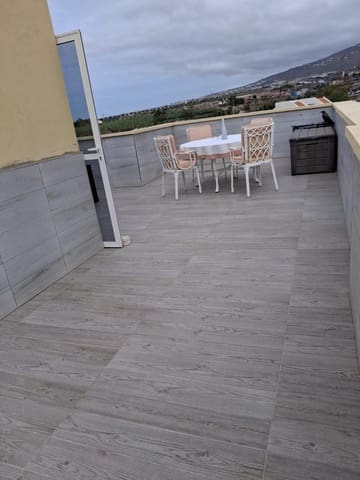 Chalet de 3 habitaciones en Playa de Fañabé Alto, Adeje en venta con piscina - 950.000 € (Ref: 8736928)