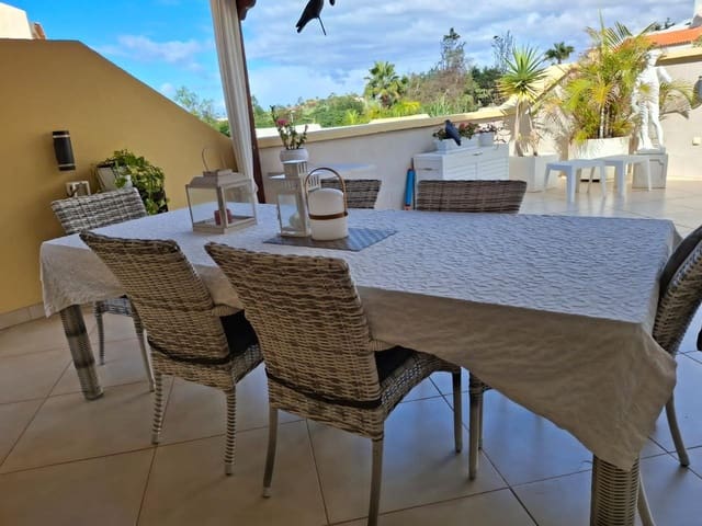 Chalet de 3 habitaciones en Playa de Fañabé Alto, Adeje en venta con piscina - 950.000 € (Ref: 8736928)