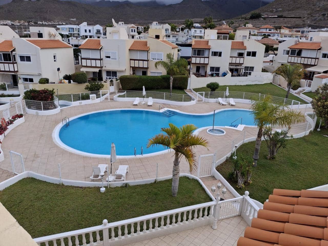 3 soveværelse Villa til salg i Costa Adeje med swimmingpool - € 950.000 (Ref: 8736928)