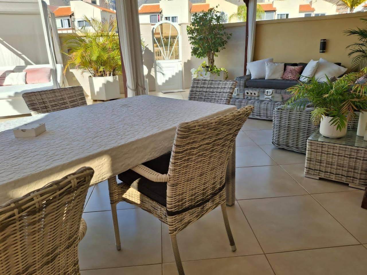 3 soverom Villa til salgs i Costa Adeje med svømmebasseng - € 950 000 (Ref: 8736928)