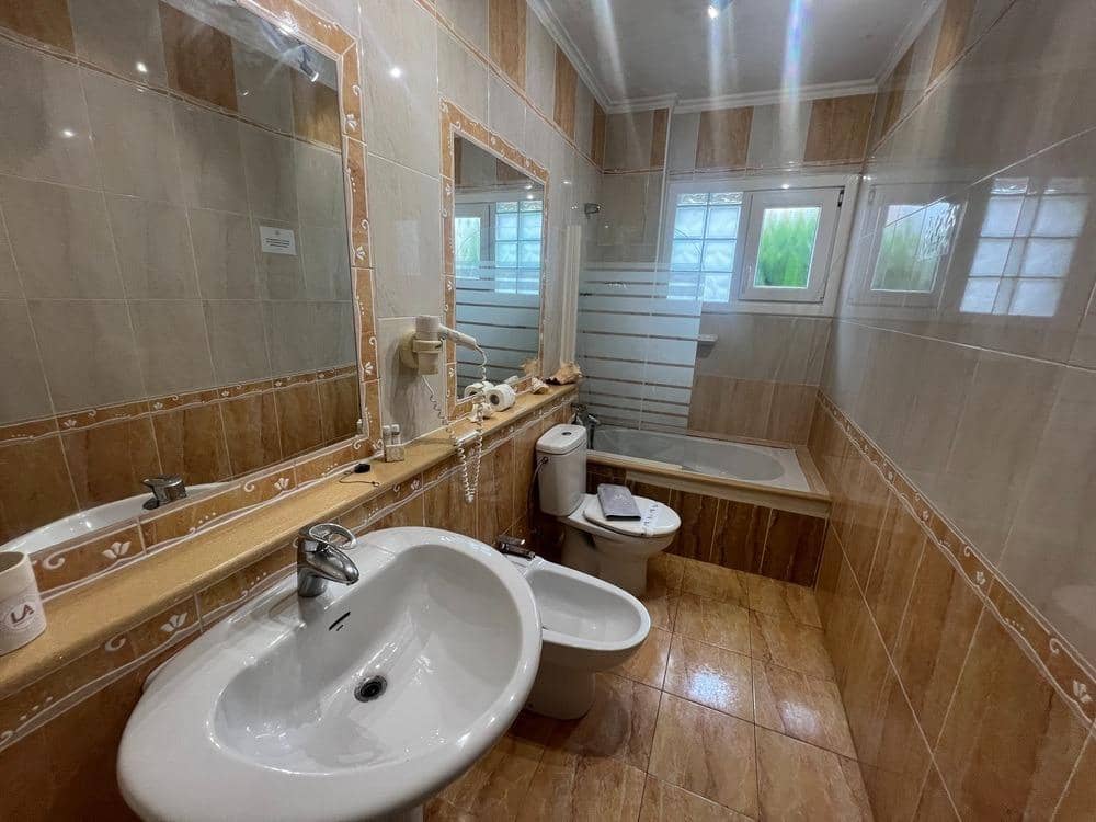 5 sovrum Villa till salu i Costa Adeje med pool garage - 1 600 000 € (Ref: 8785585)