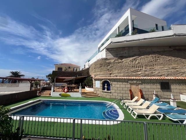 Chalet de 5 habitaciones en San Eugenio Alto, Adeje en venta con piscina garaje - 1.600.000 € (Ref: 8785585)