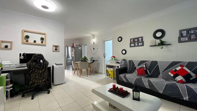 Piso de 2 habitaciones en Playa de Fañabé Alto, Adeje en venta con garaje - 280.000 € (Ref: 8785587)