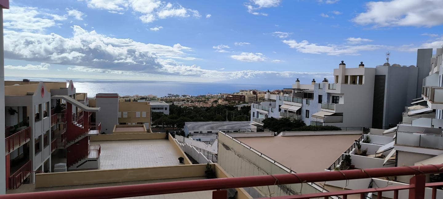Piso de 2 habitaciones en Costa Adeje en venta con garaje - 280.000 € (Ref: 8785587)