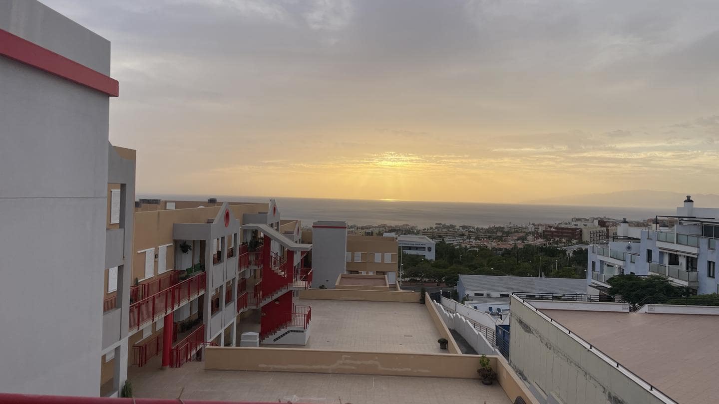 Piso de 2 habitaciones en Costa Adeje en venta con garaje - 280.000 € (Ref: 8785587)